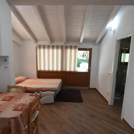 Apartament Orchidea - Indipendente Con Giardino Privato E Aria Condizionata Marina di Campo