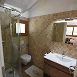 Orchidea - Indipendente Con Giardino Privato E Aria Condizionata 아파트 *